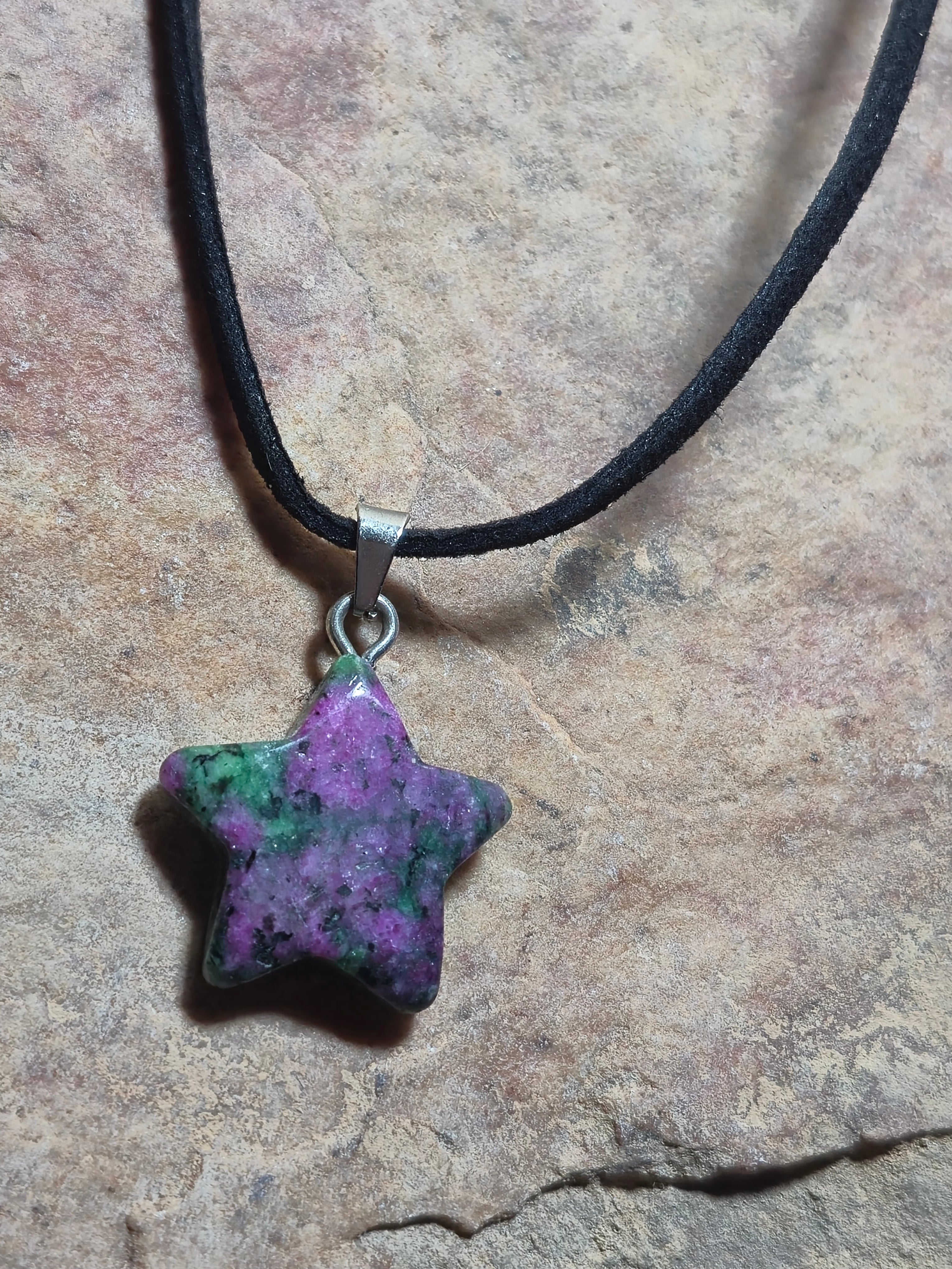 Collar estrella zoisita